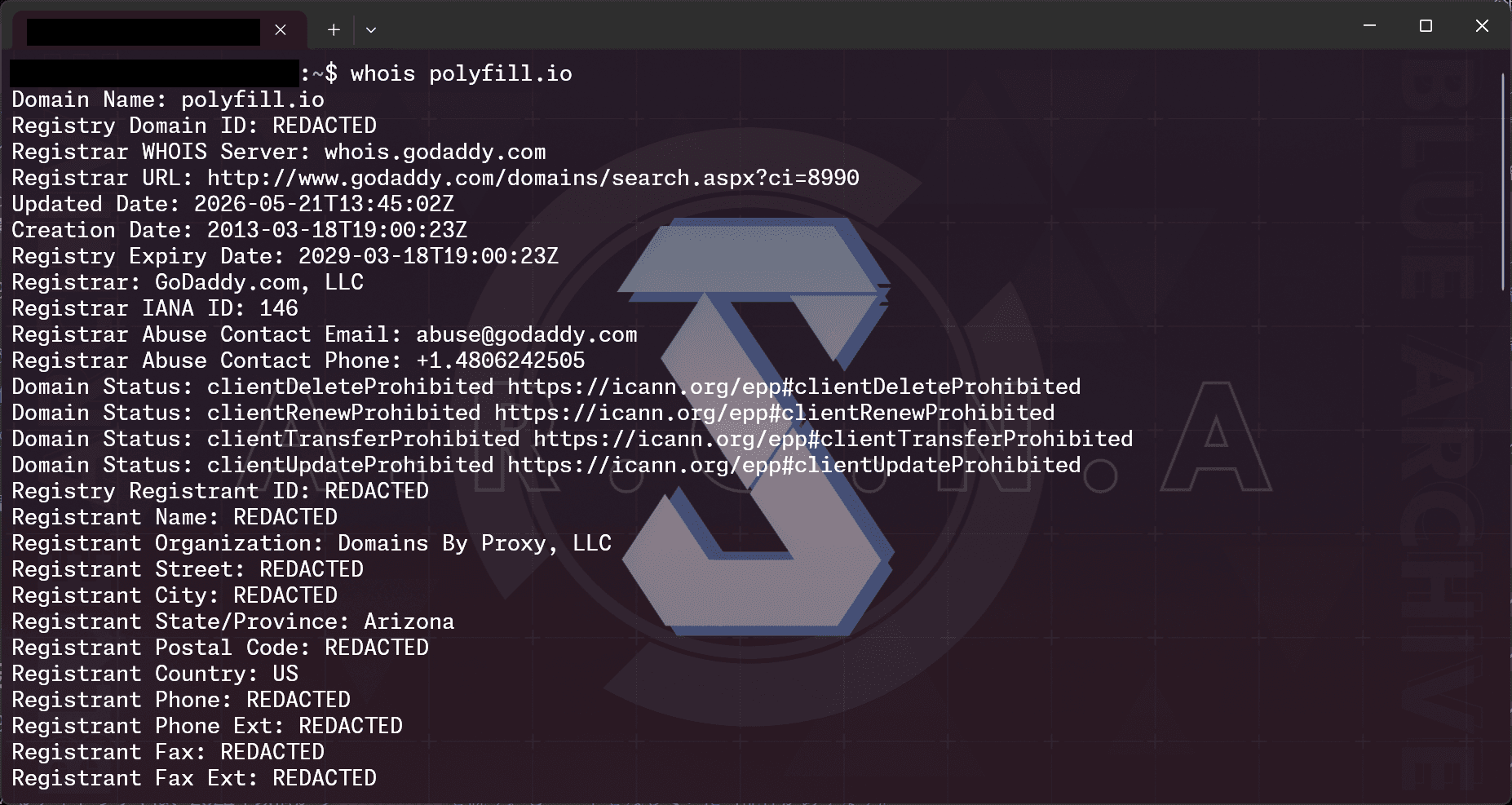 `whois polyfill.io`の実行結果のスクリーンショット