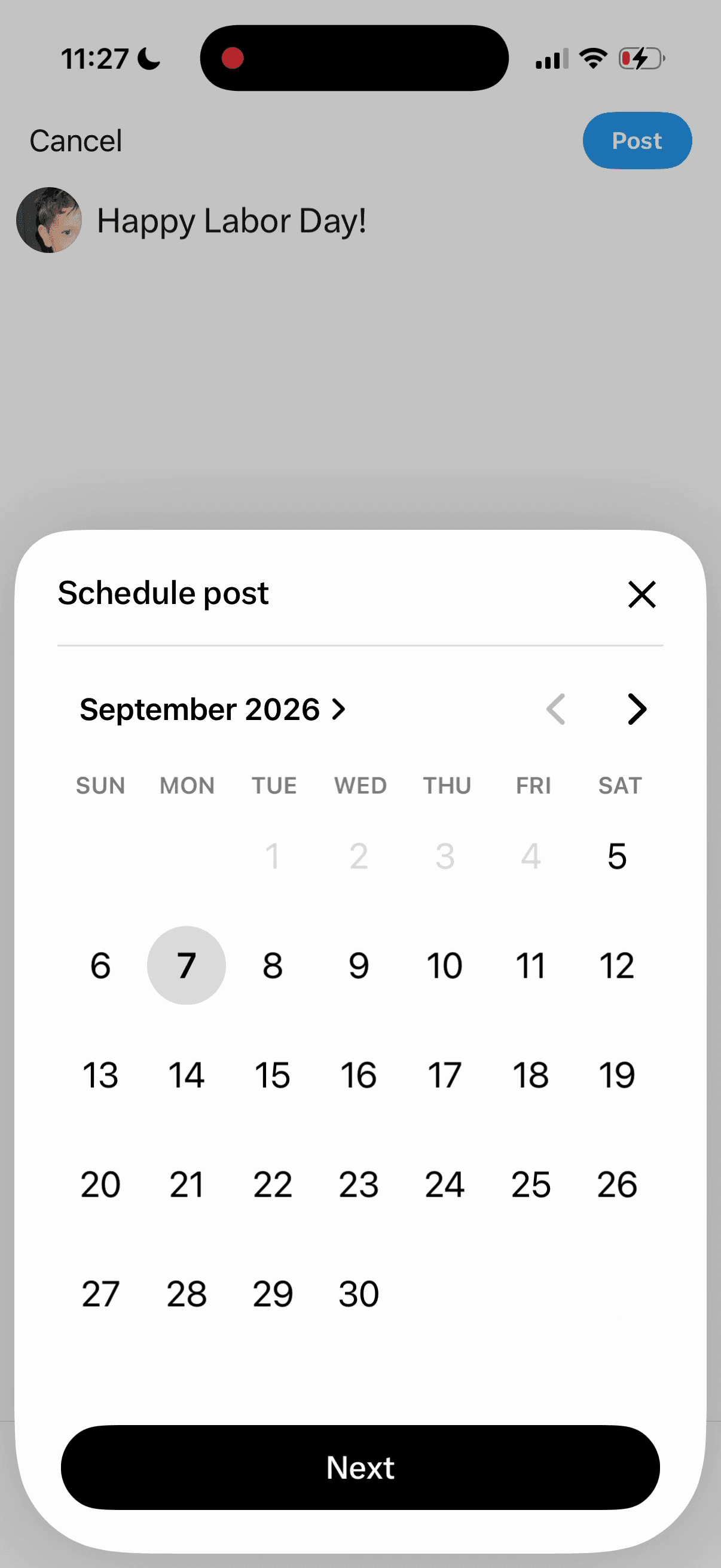 Xの投稿画面に［Scheduled post］というタイトルでカレンダーの表示されたドロワーが表示されている画像