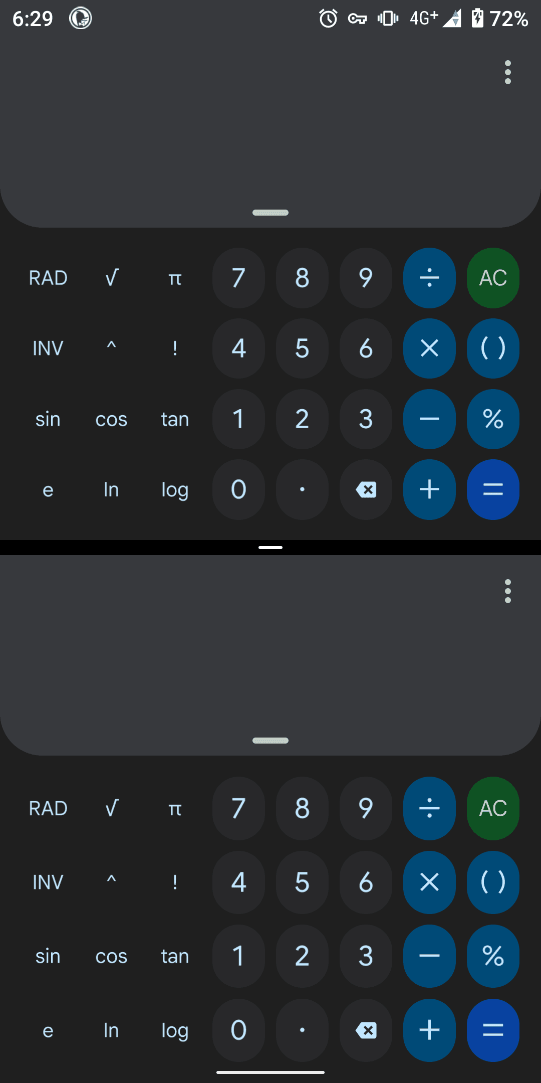 2つの電卓アプリで分割画面を利用したようす